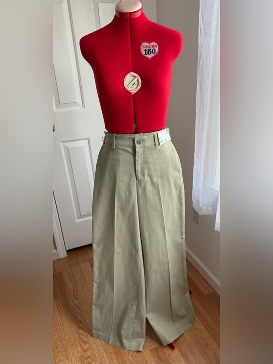 Uniqlo Pants - NWT Uniqlo Khaki Wide Leg Chino Pants